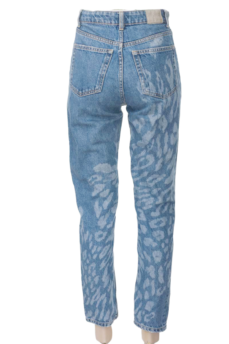 Pantalones color Azul - Bershka