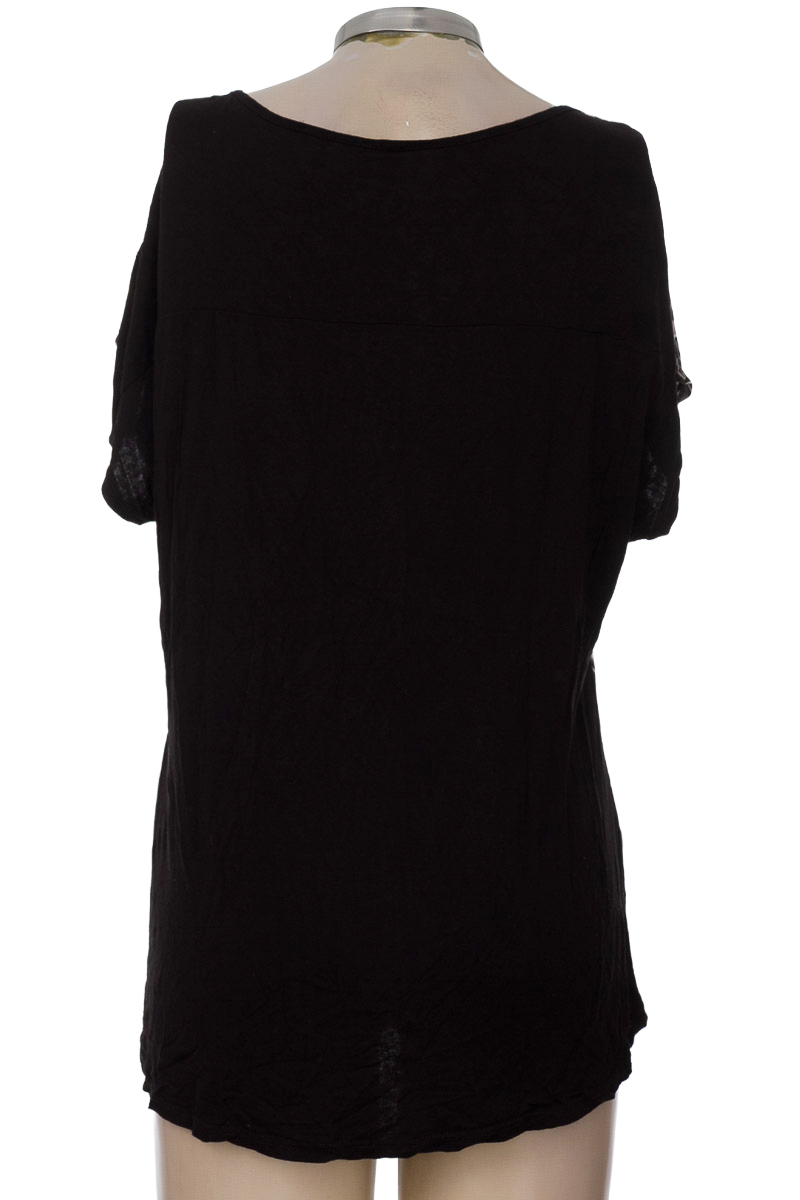 Blusa color Negro - Shaky