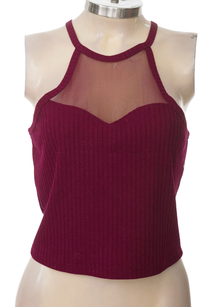Top / Camiseta color Morado - Bozzolo