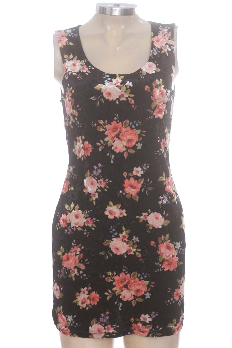 Vestido / Enterizo color Negro - Bamba