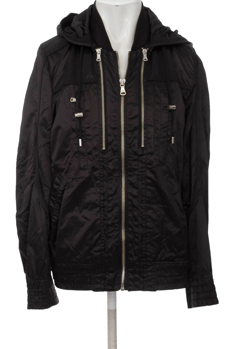 Chaqueta color Negro - Closeando