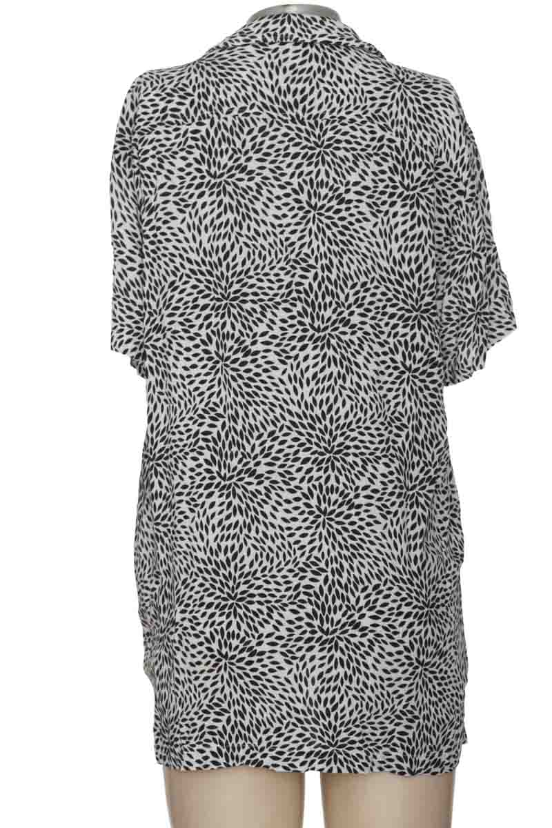 Blusa color Blanco - Closeando