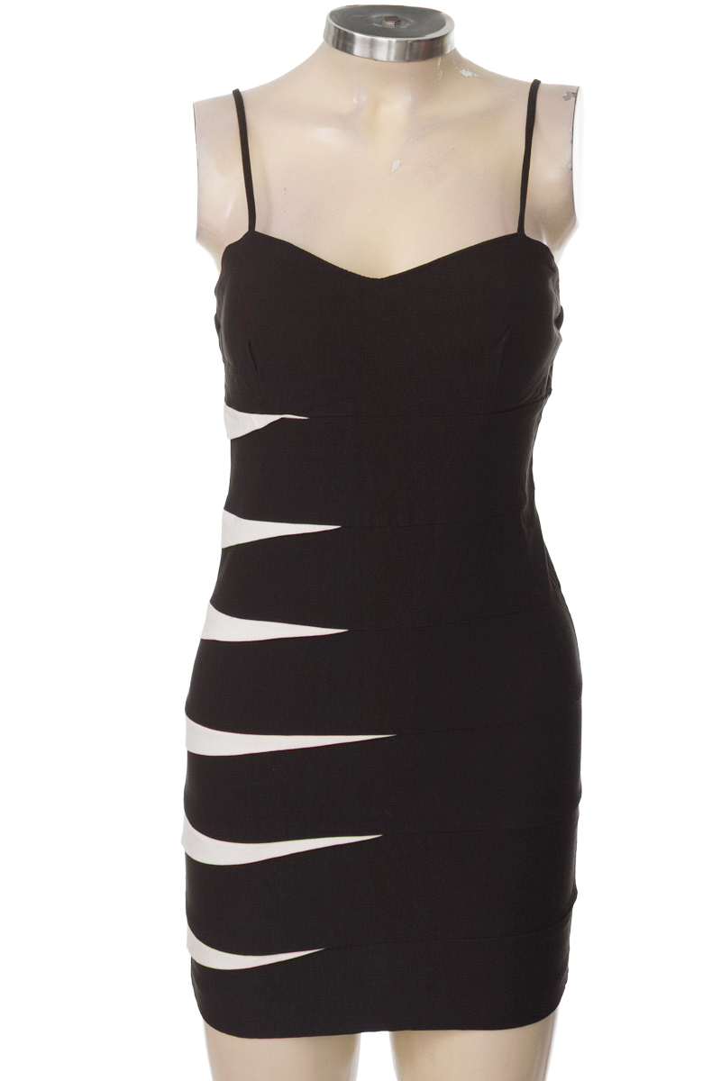 Vestido / Enterizo color Negro - Poetry