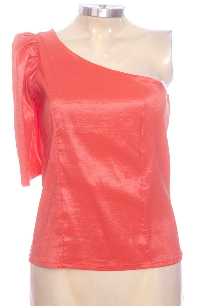Top / Camiseta color Rosado - Ticket