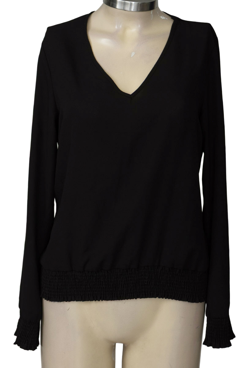 Blusa color Negro - Closeando