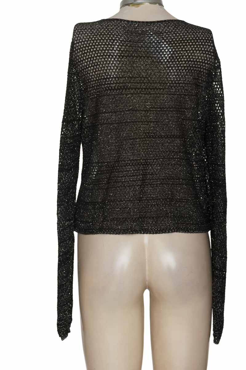 Blusa color Negro - Rifle