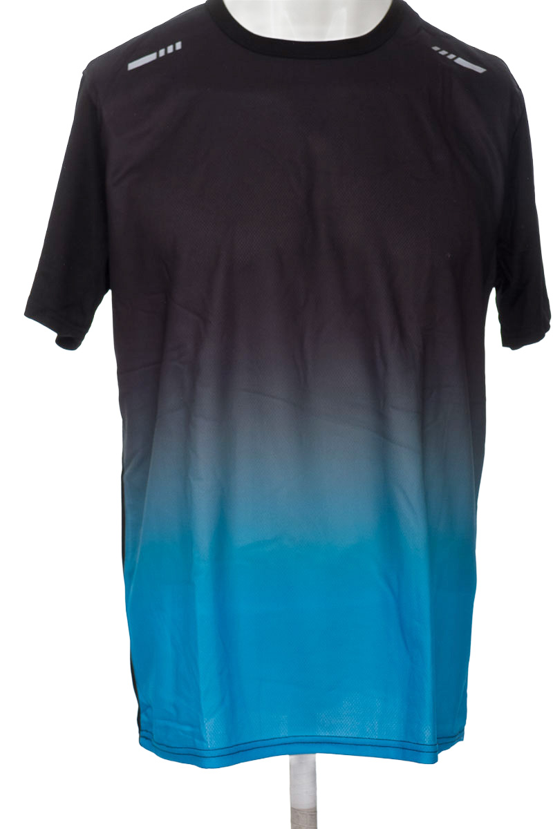 Camiseta color Negro - Closeando