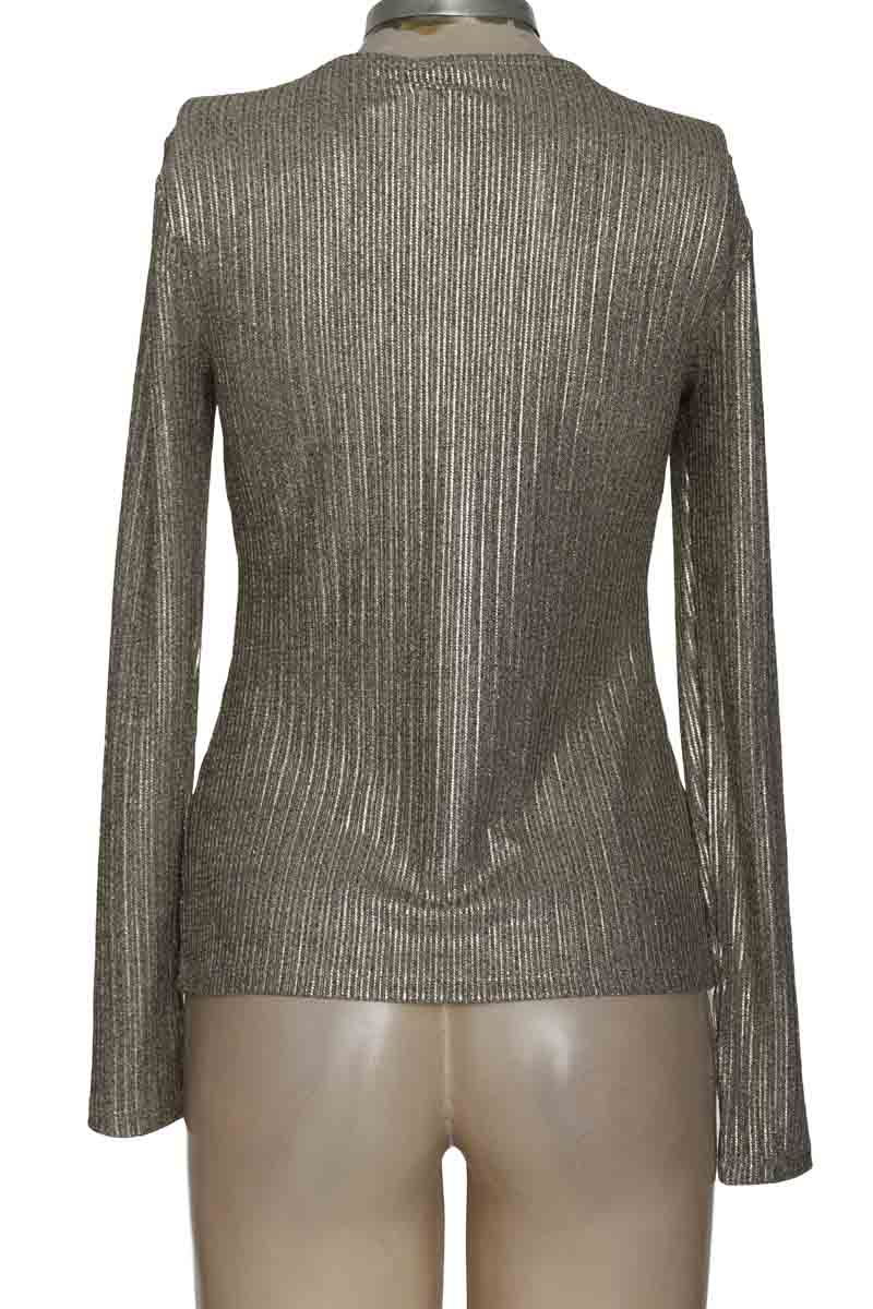 Blusa color Plateado - INTERNACIONAL CONCEPTS