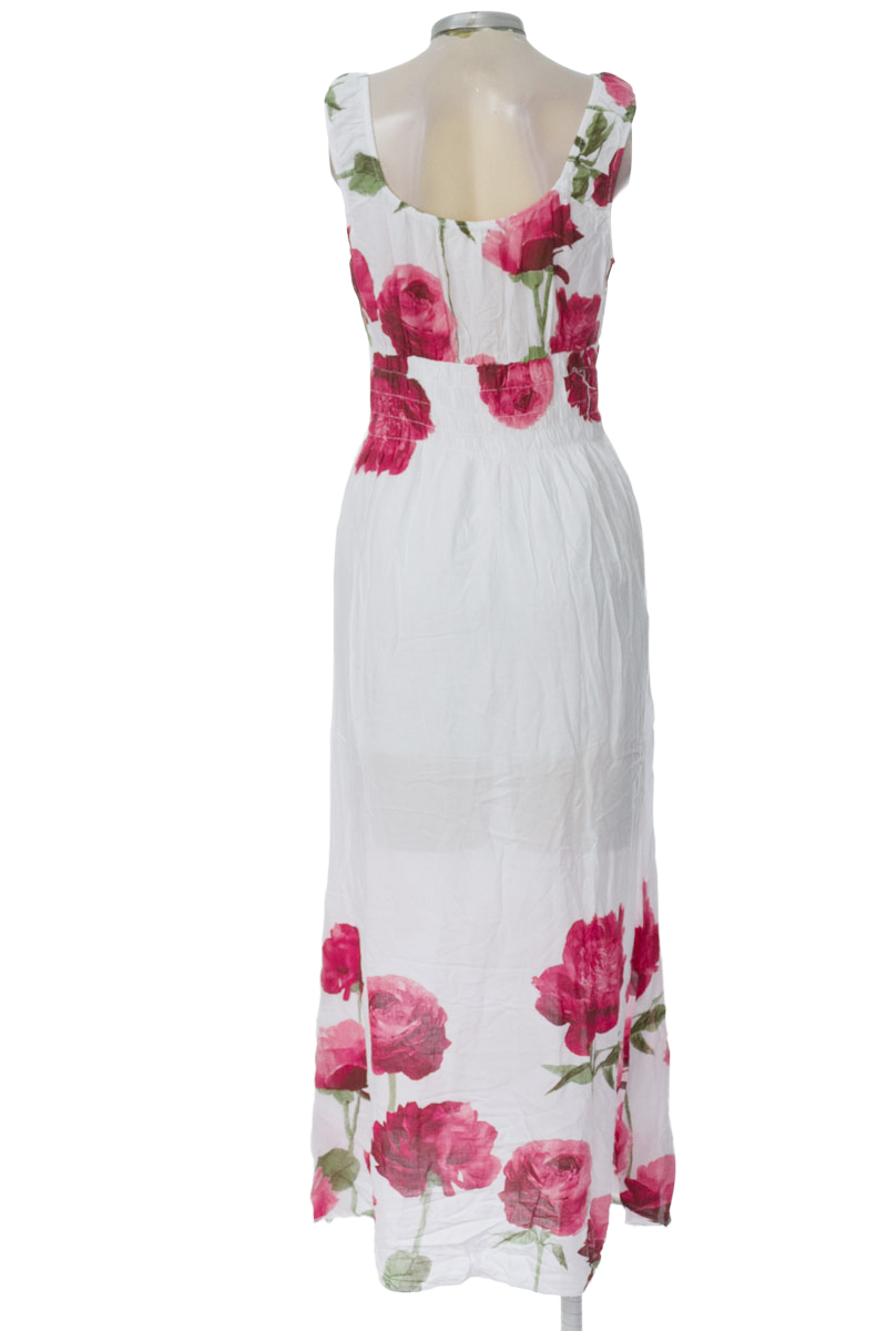 Vestido / Enterizo color Blanco - Closeando