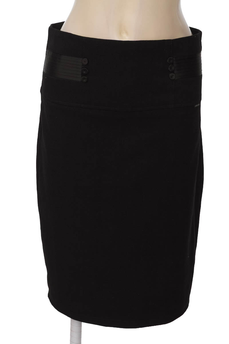 Falda color Negro - Jazmaur