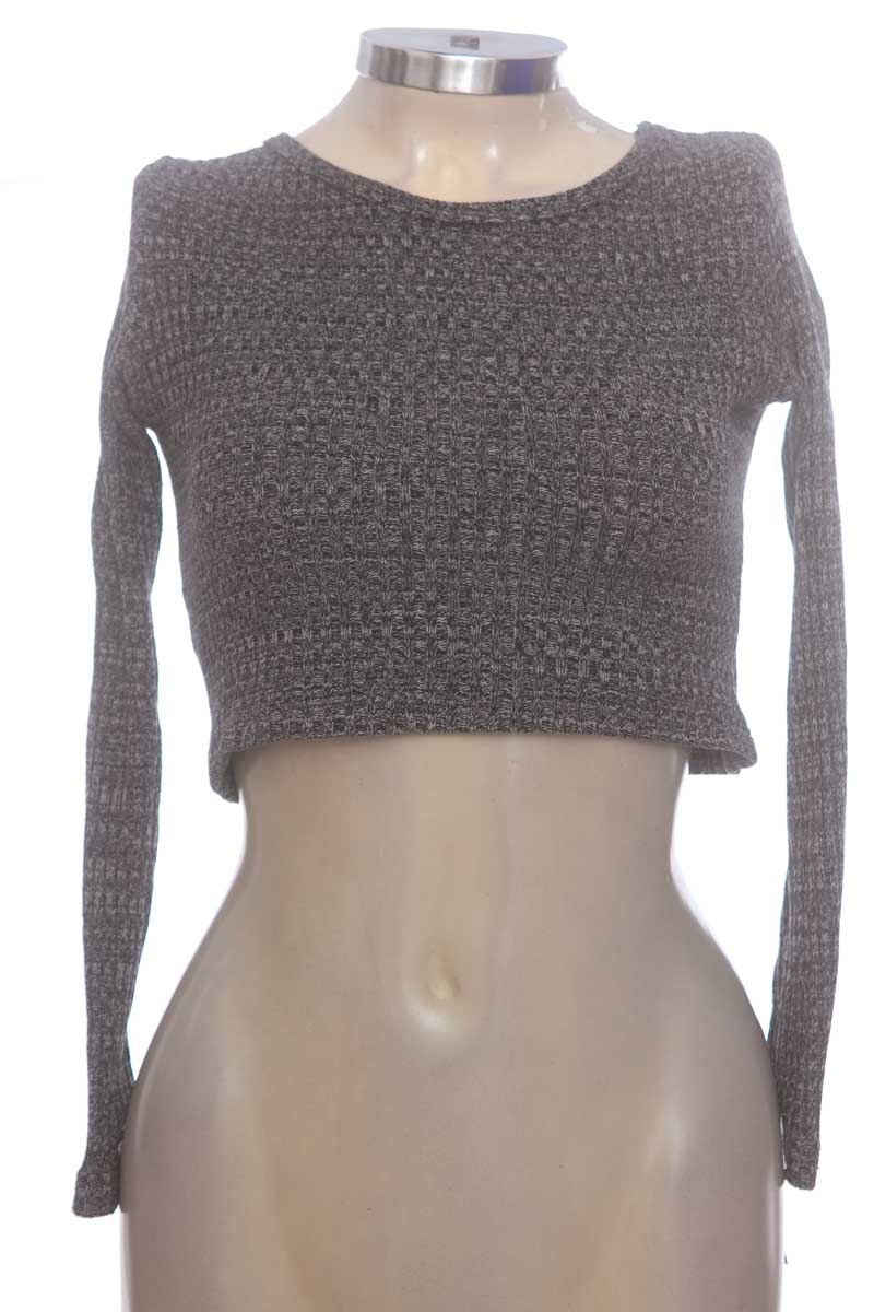 Top / Camiseta color Gris - Closeando