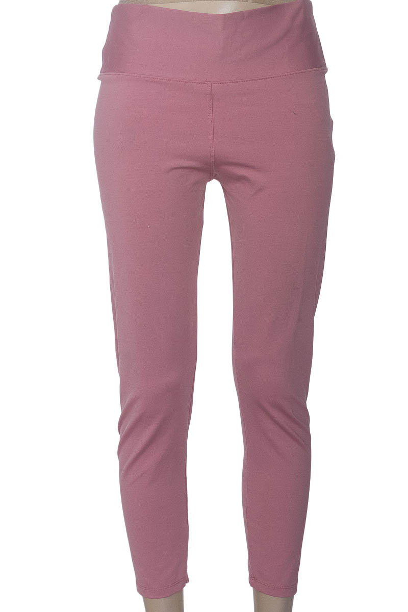Ropa Deportiva / Salida de Baño color Rosado - Pìnk