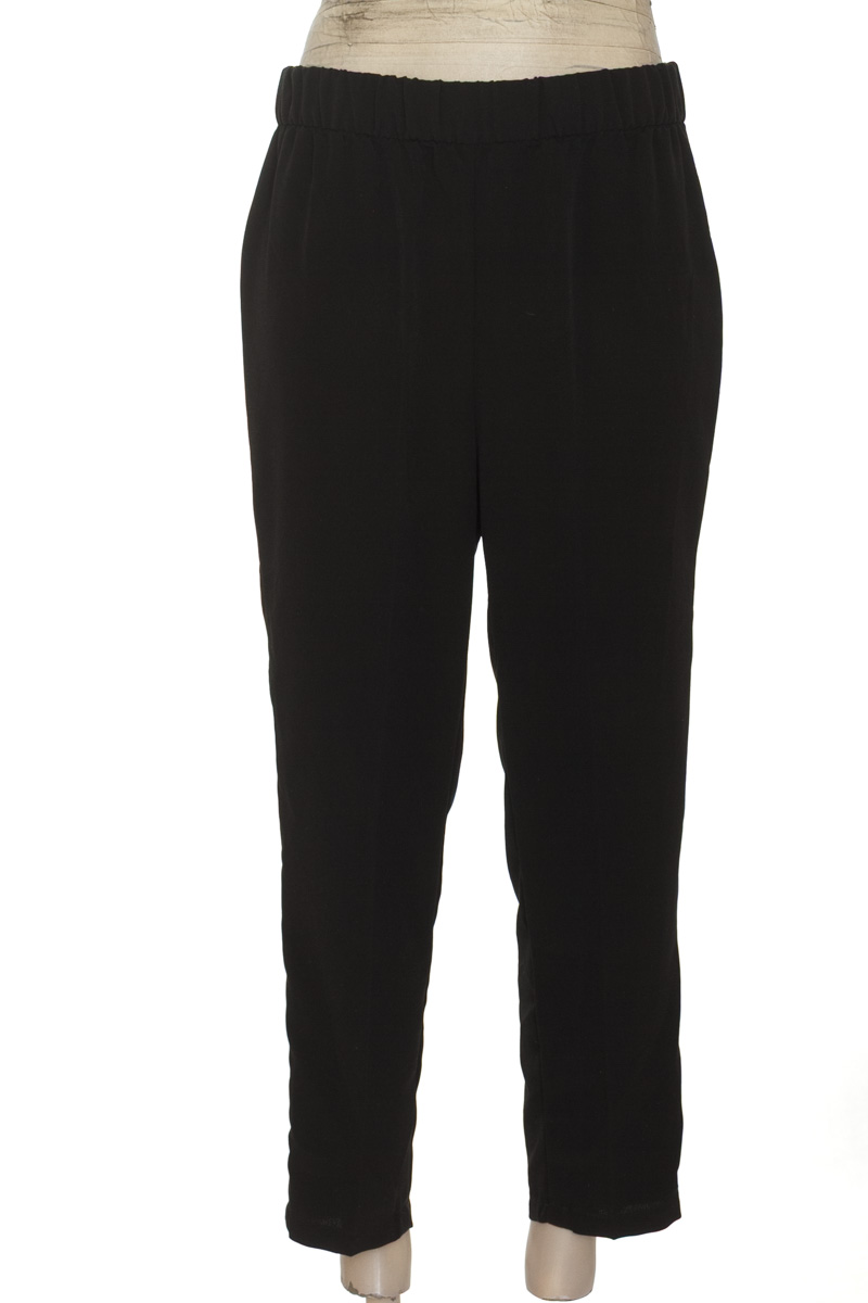 Pantalones color Negro - Divided by H&M