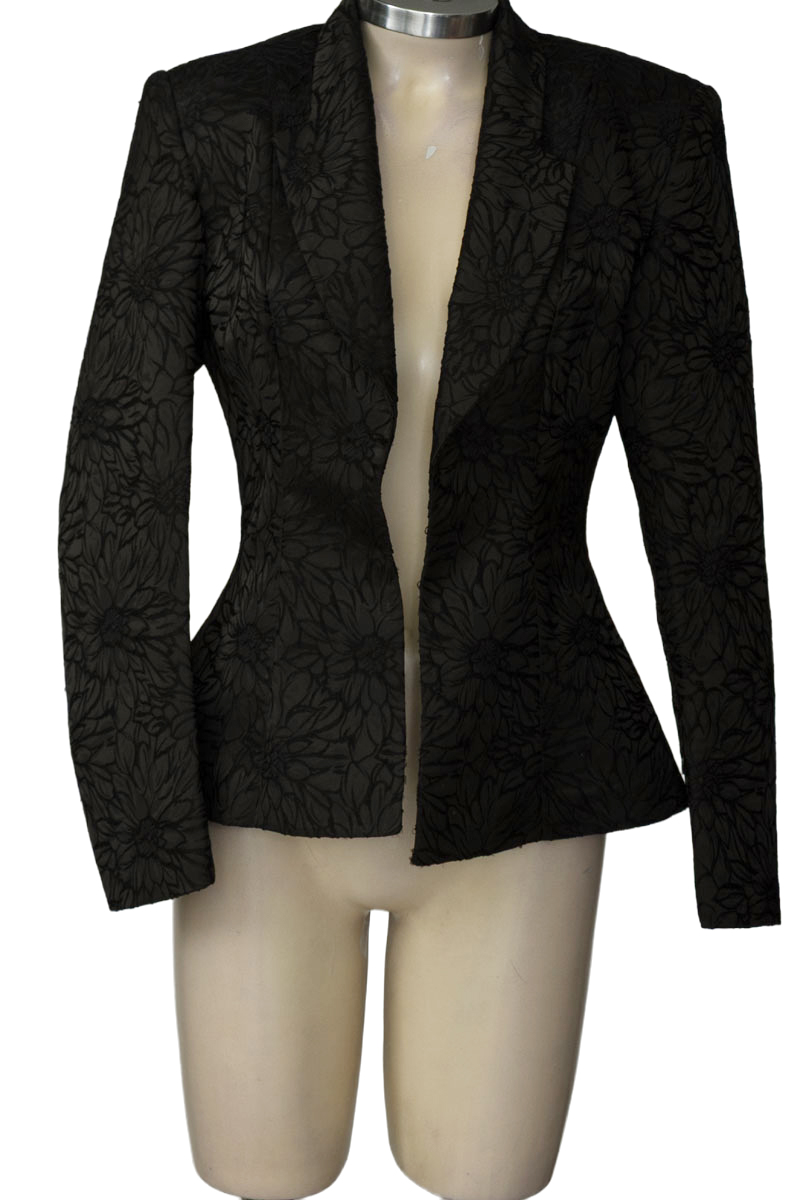 Chaqueta / Abrigo color Negro - Closeando