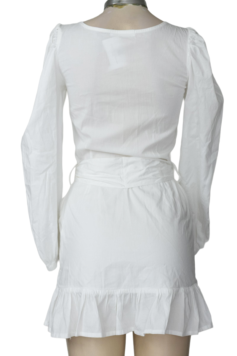 Vestido / Enterizo color Blanco - NAVISSI