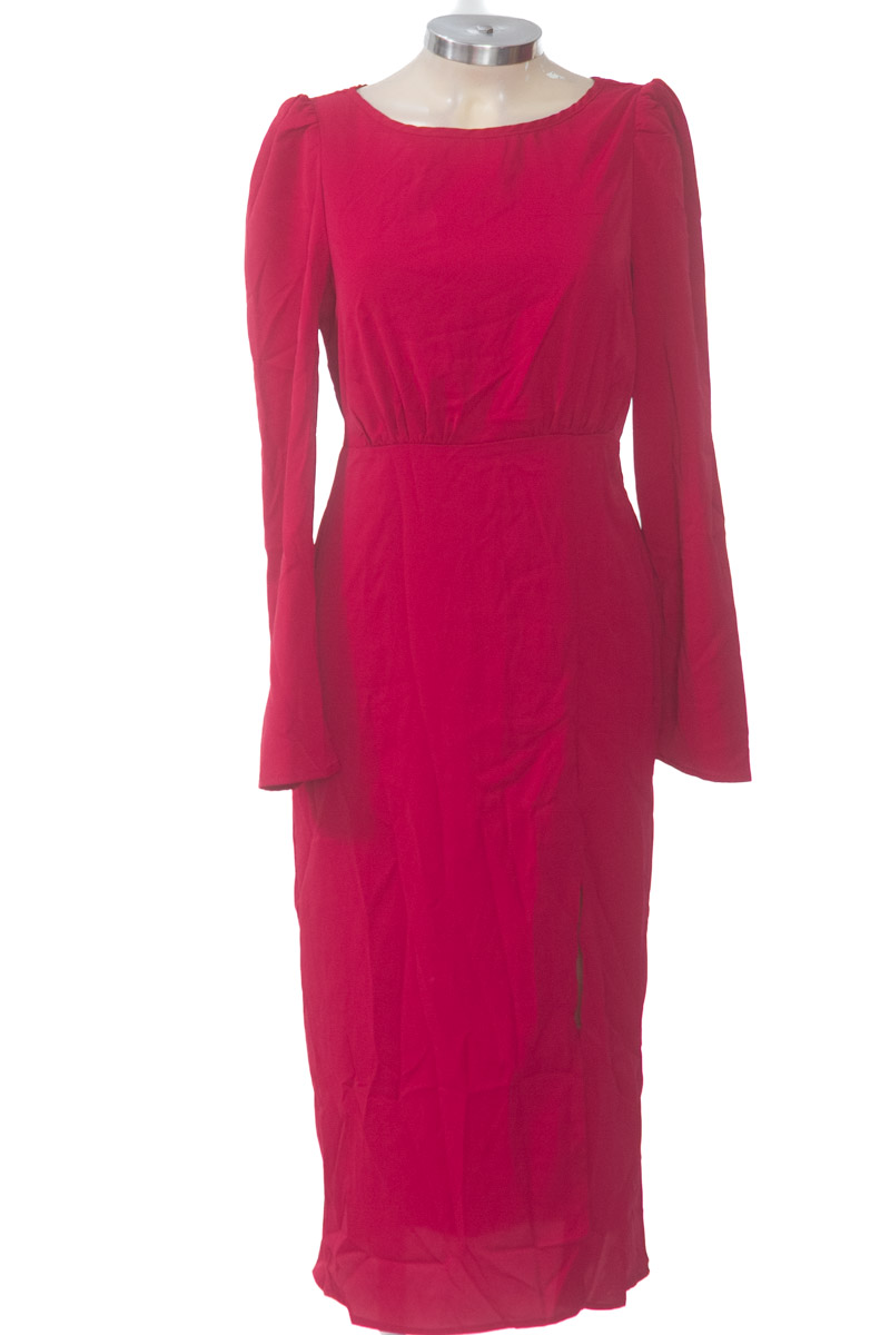 Vestido / Enterizo color Vinotinto - Emery Rose