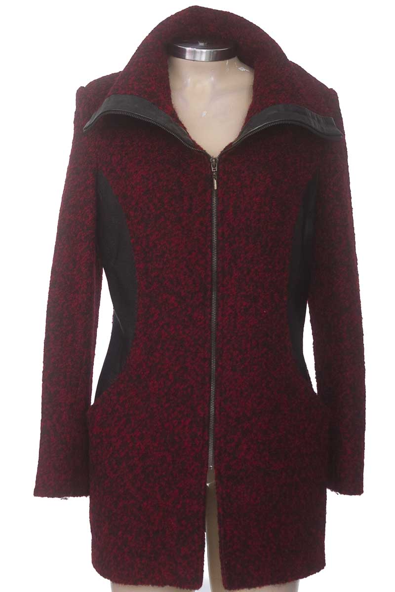 Chaqueta / Abrigo color Vinotinto - Linea blue 