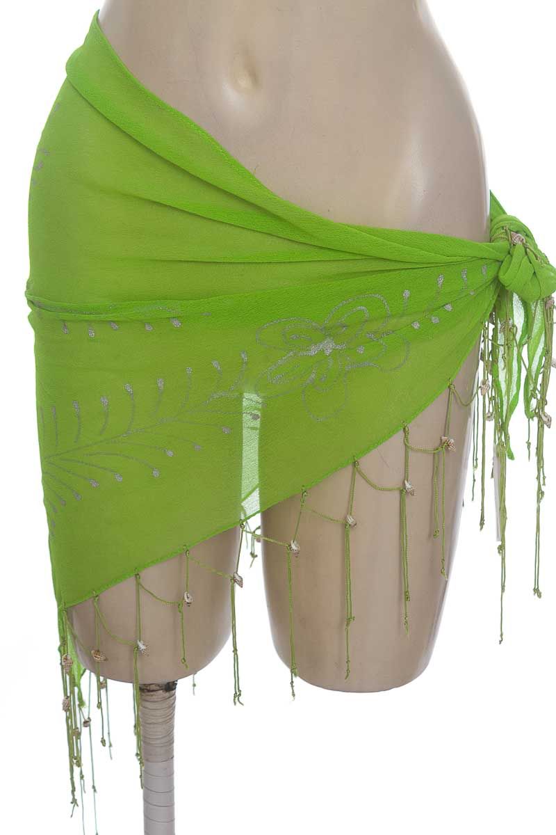 Ropa Deportiva / Salida de Baño color Verde - Closeando