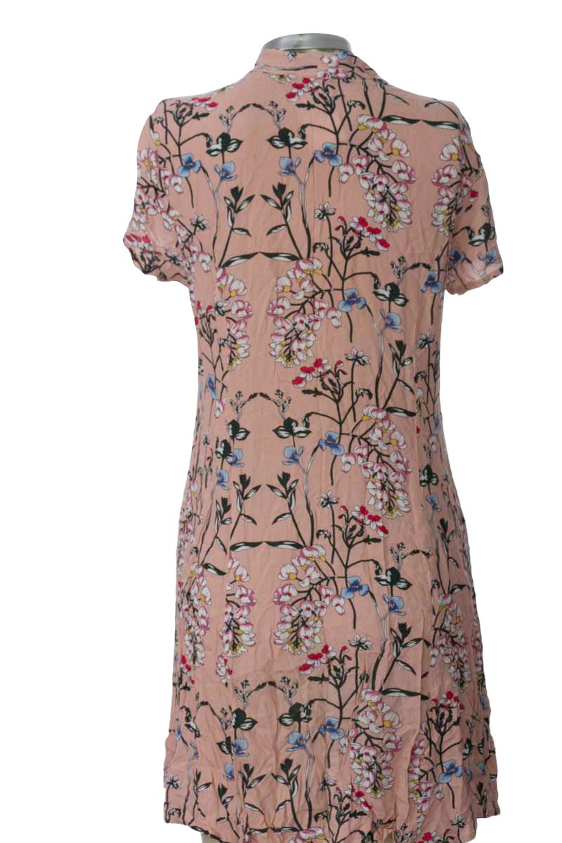 Vestido / Enterizo color Rosado - Basement