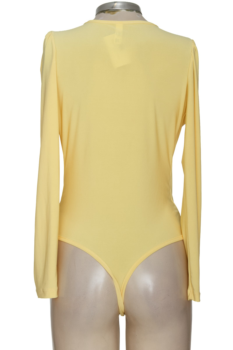 Top / Camiseta color Amarillo - Hefzi-Ba