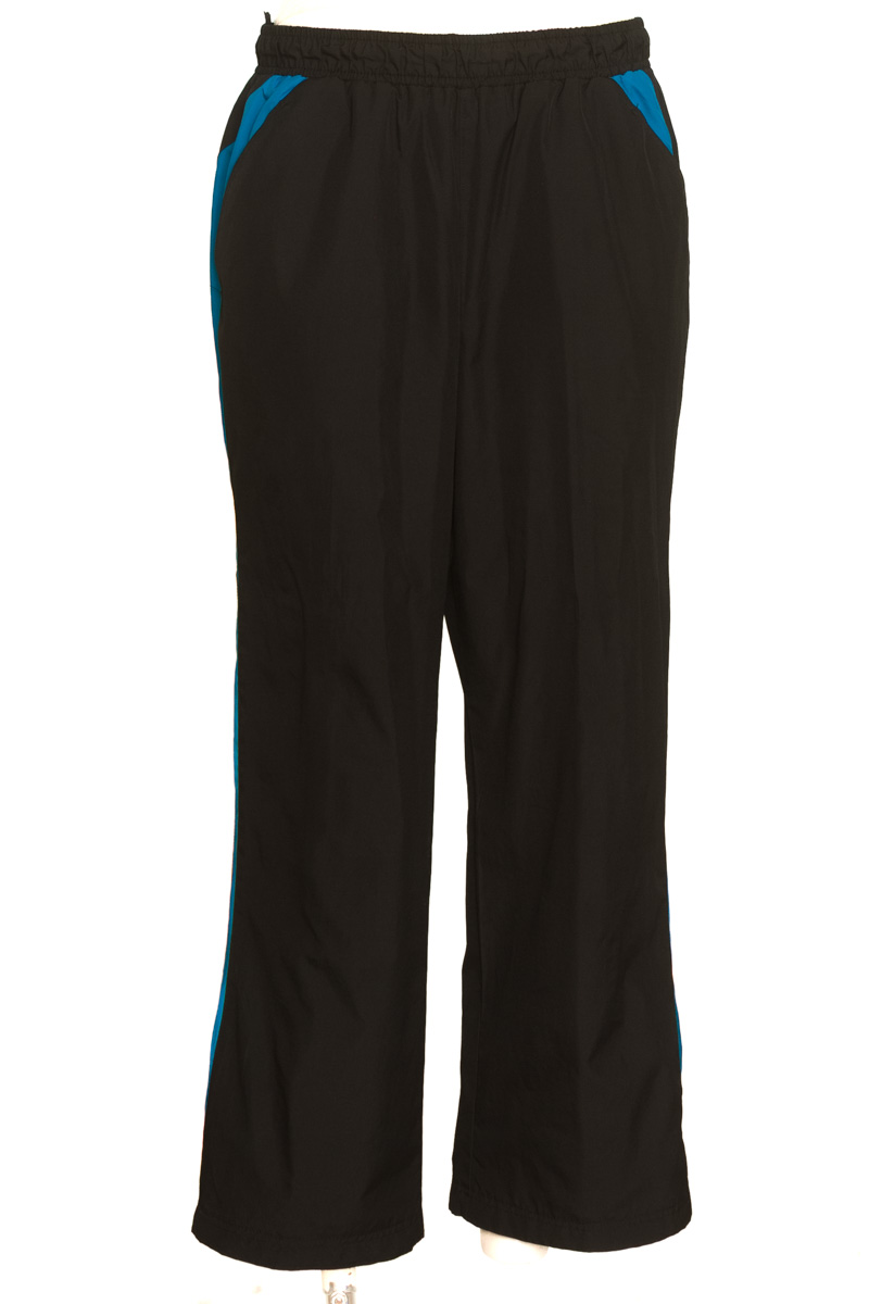 Ropa Deportiva color Negro - Closeando