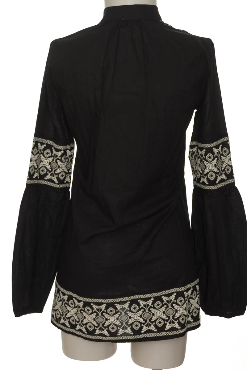Blusa color Negro - Exetera