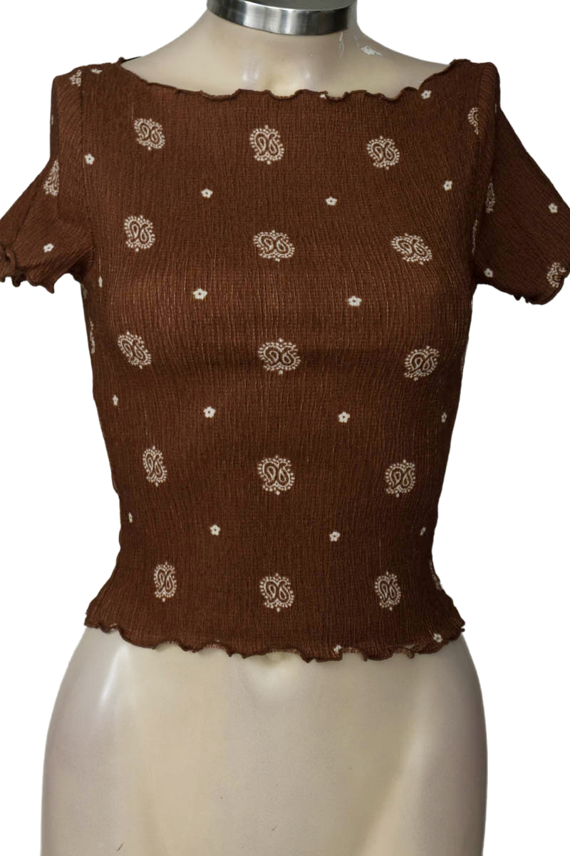 Top / Camiseta color Café - Divided by H&M