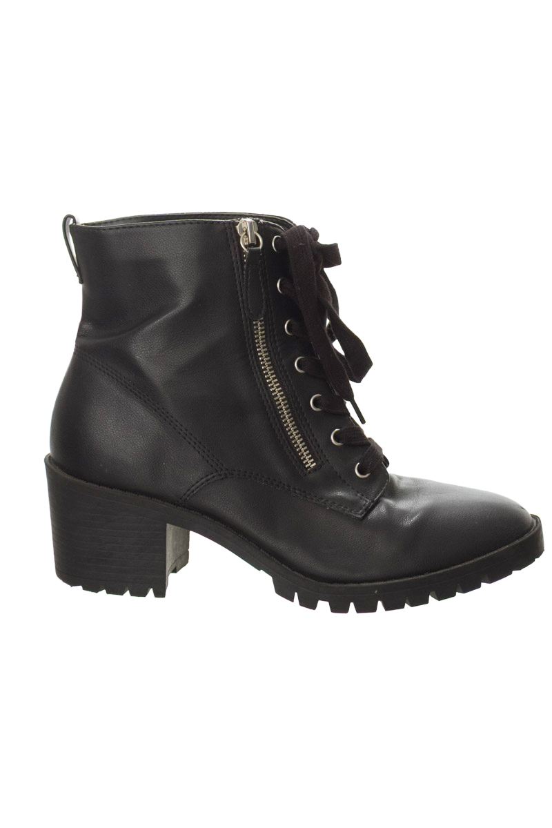 Zapatos color Negro - BRASH