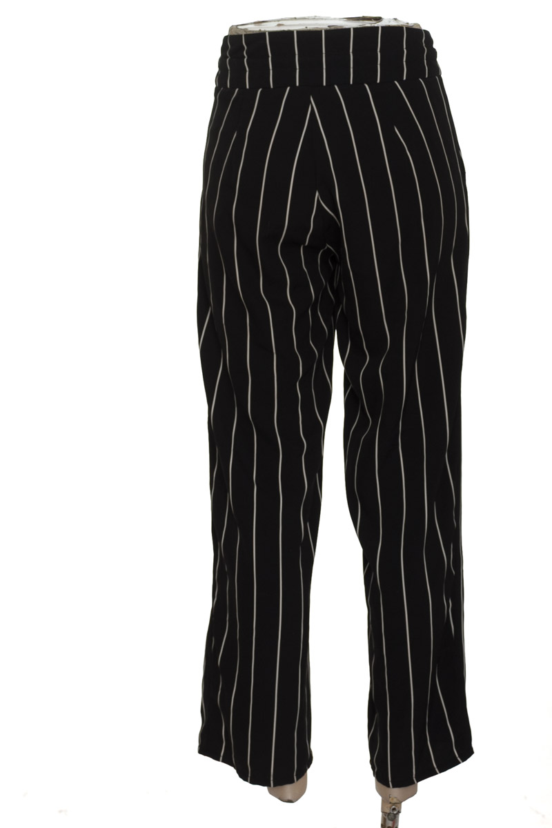 Pantalones color Negro - Castaña
