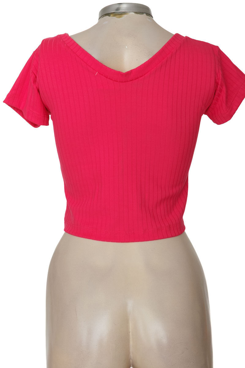 Top / Camiseta color Fucsia - Closeando