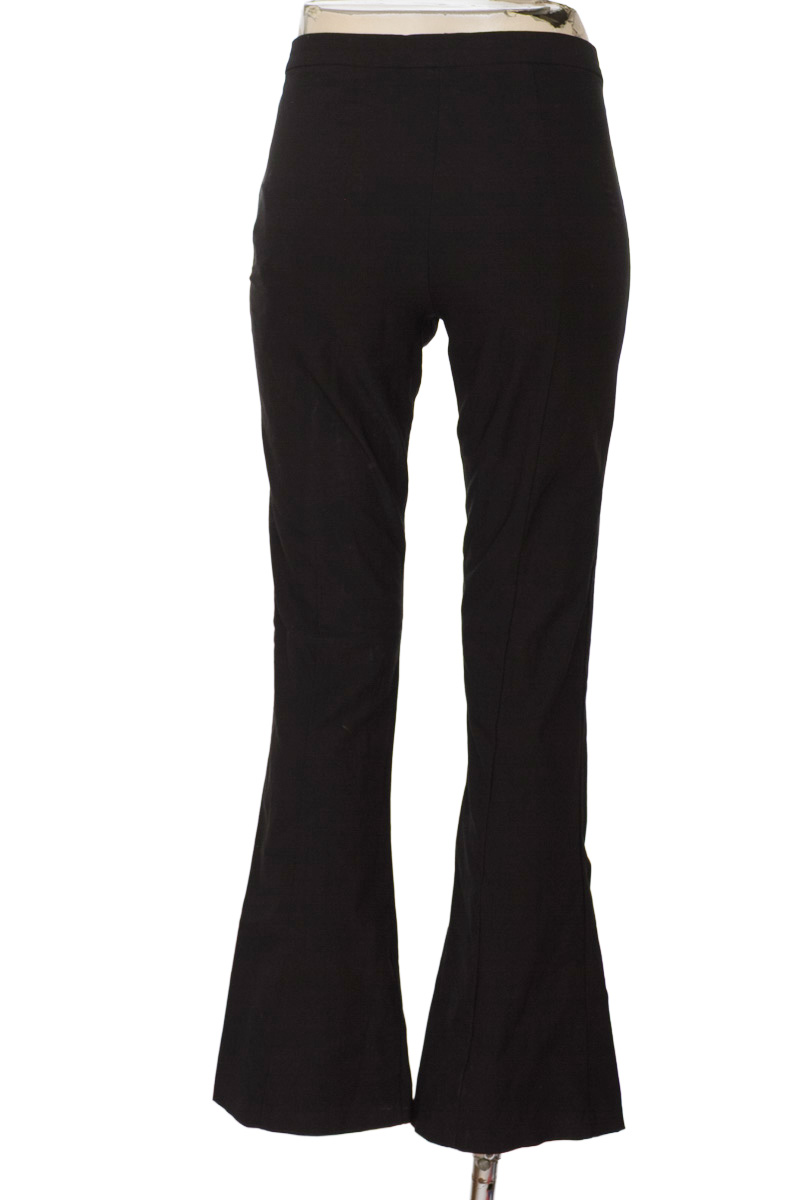 Pantalones color Negro - Divided by H&M