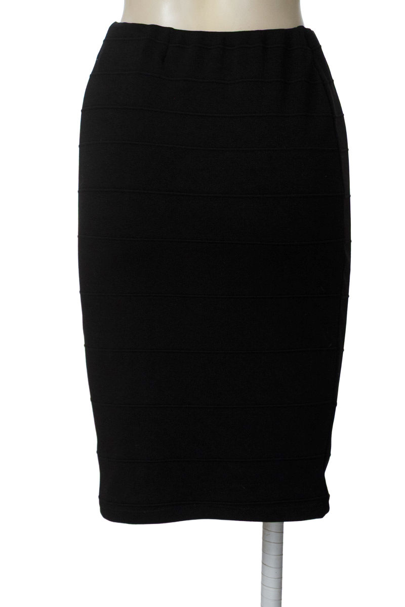 Falda color Negro - Koaj