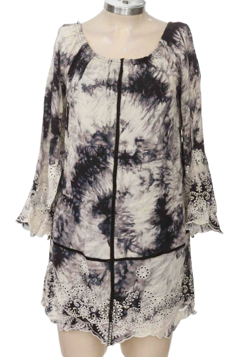 Vestido / Enterizo color Estampado - Closeando