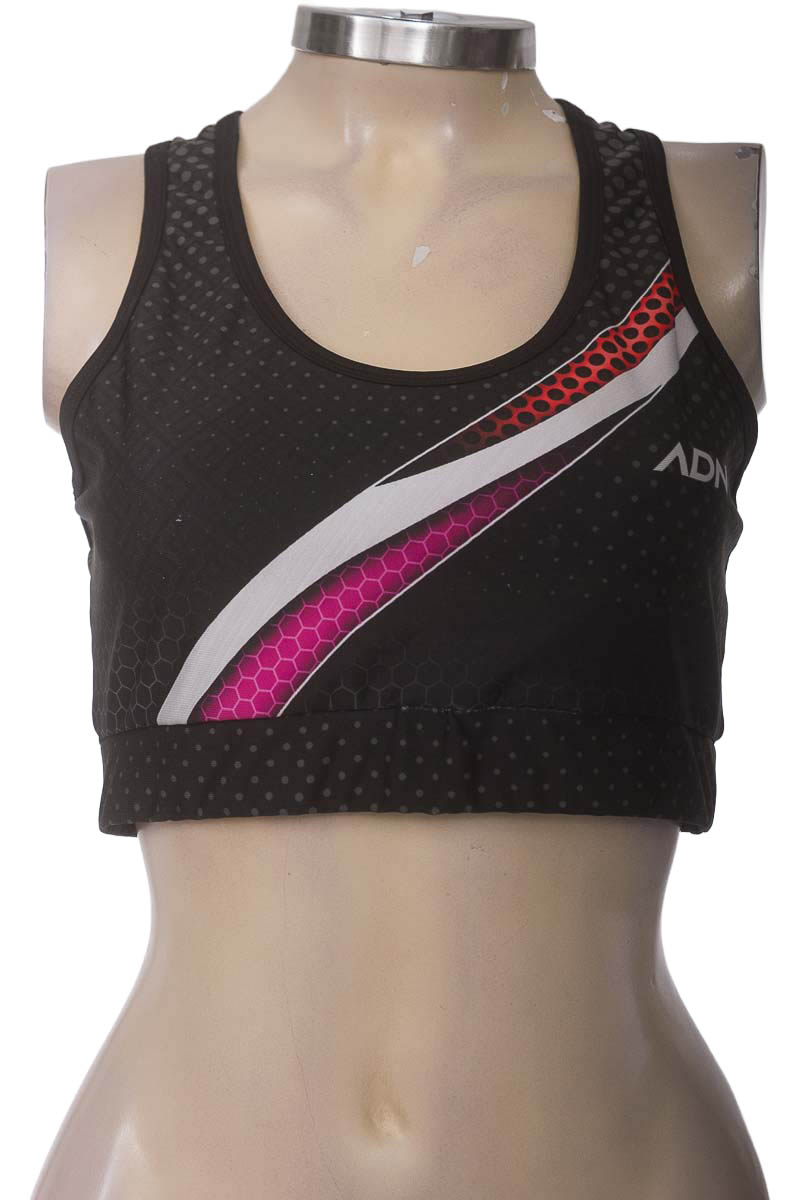 Ropa Deportiva / Salida de Baño color Negro - Closeando