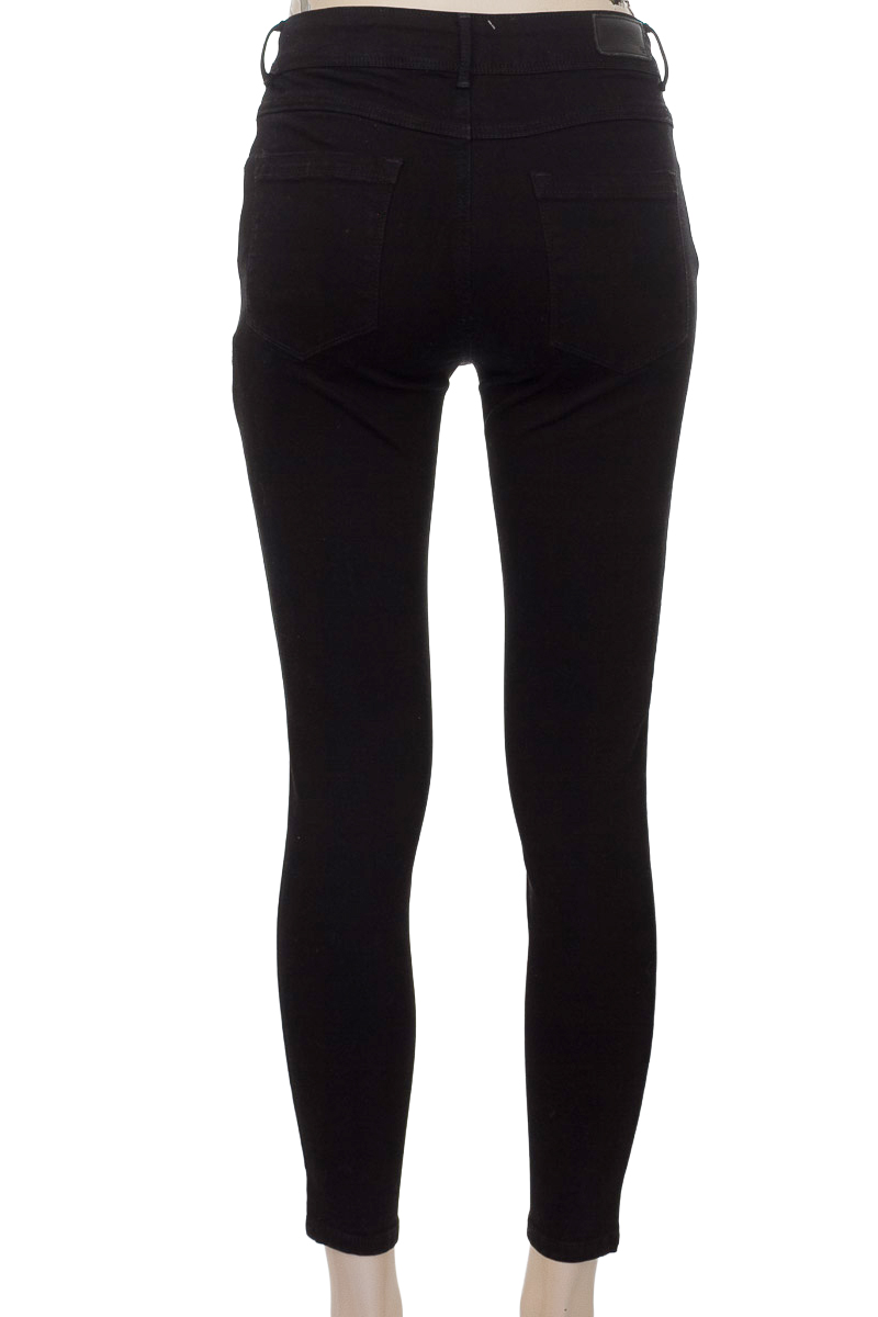 Pantalones color Negro - Basement