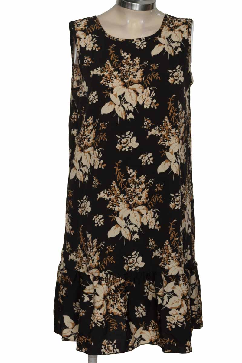 Vestido / Enterizo color Negro - Closeando