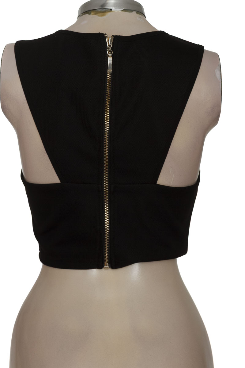 Top / Camiseta color Negro - Studio F