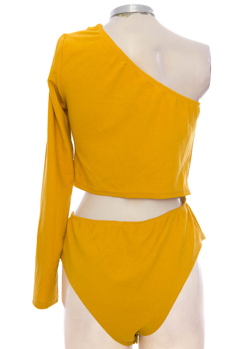 blusas color mostaza en coppel