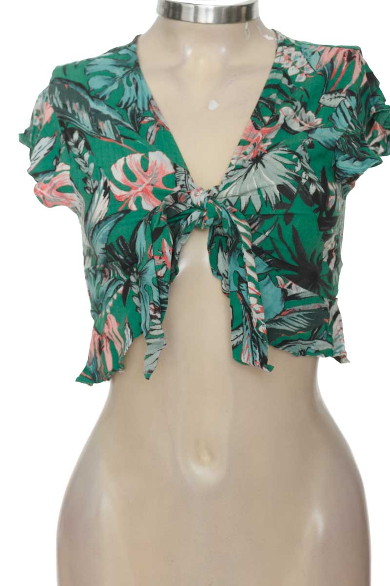 Top / Camiseta color Verde - Pull & Bear