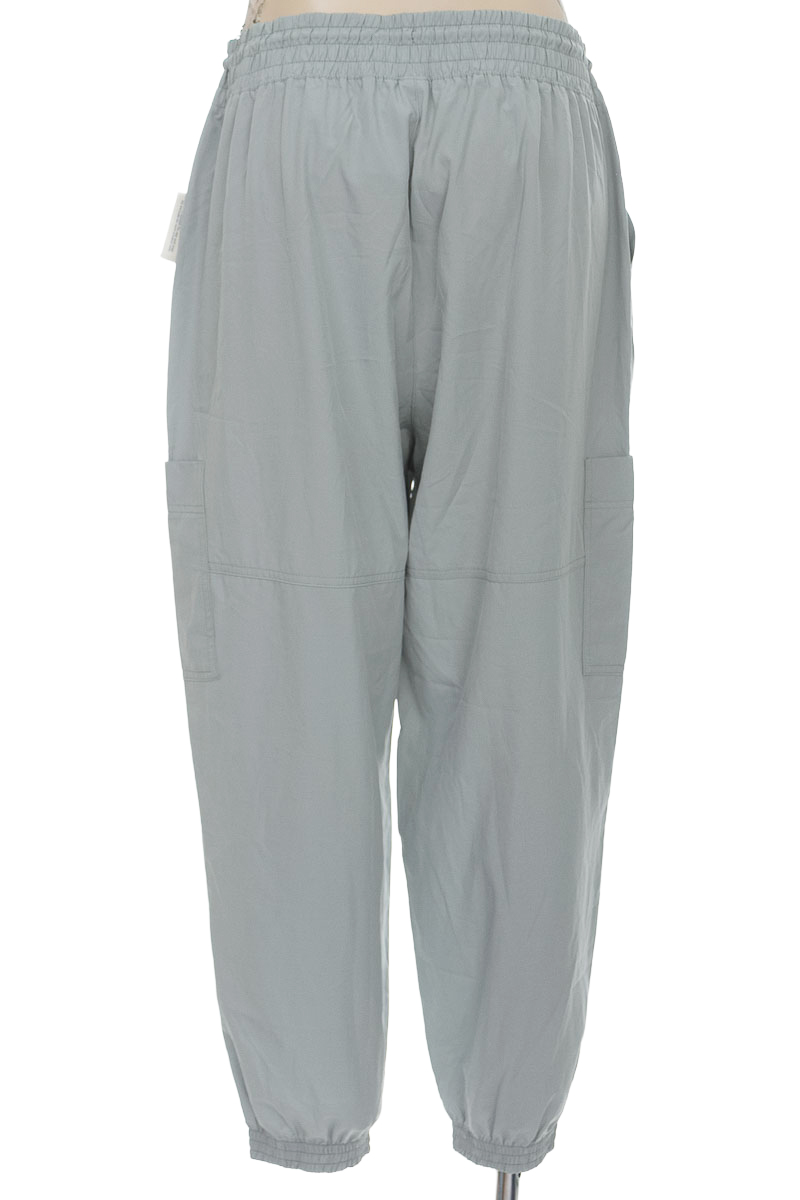 Pantalones color Verde - Old Navy