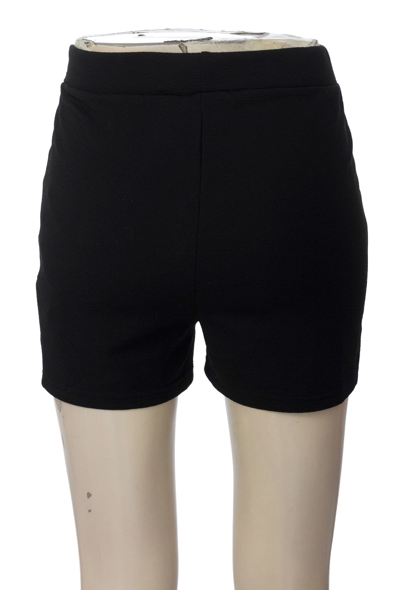 Short color Negro - Closeando