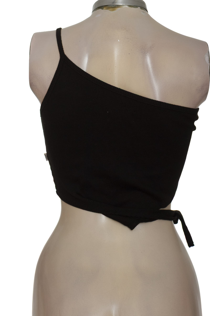 Top / Camiseta color Negro - Margo
