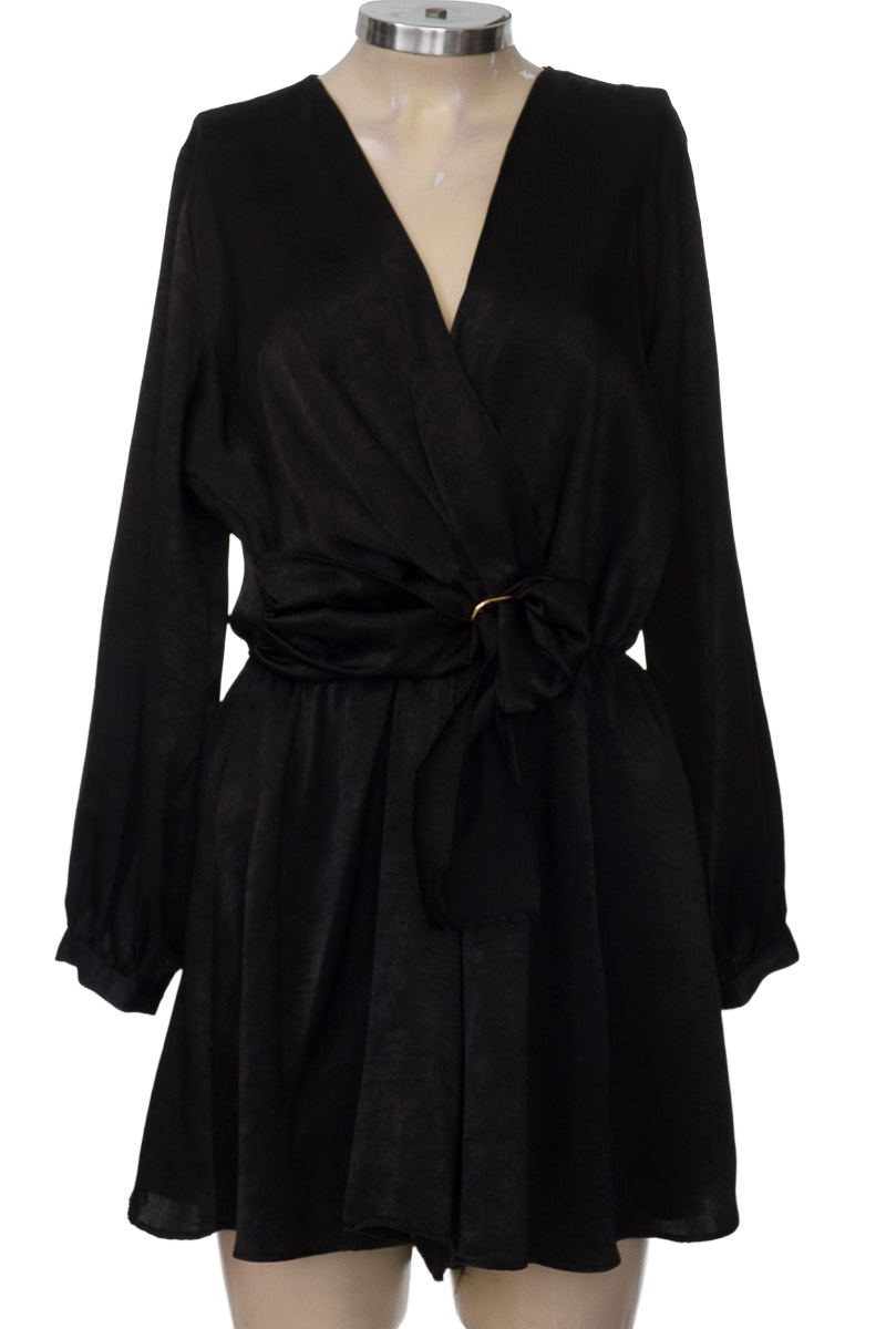 Vestido / Enterizo color Negro - Zara