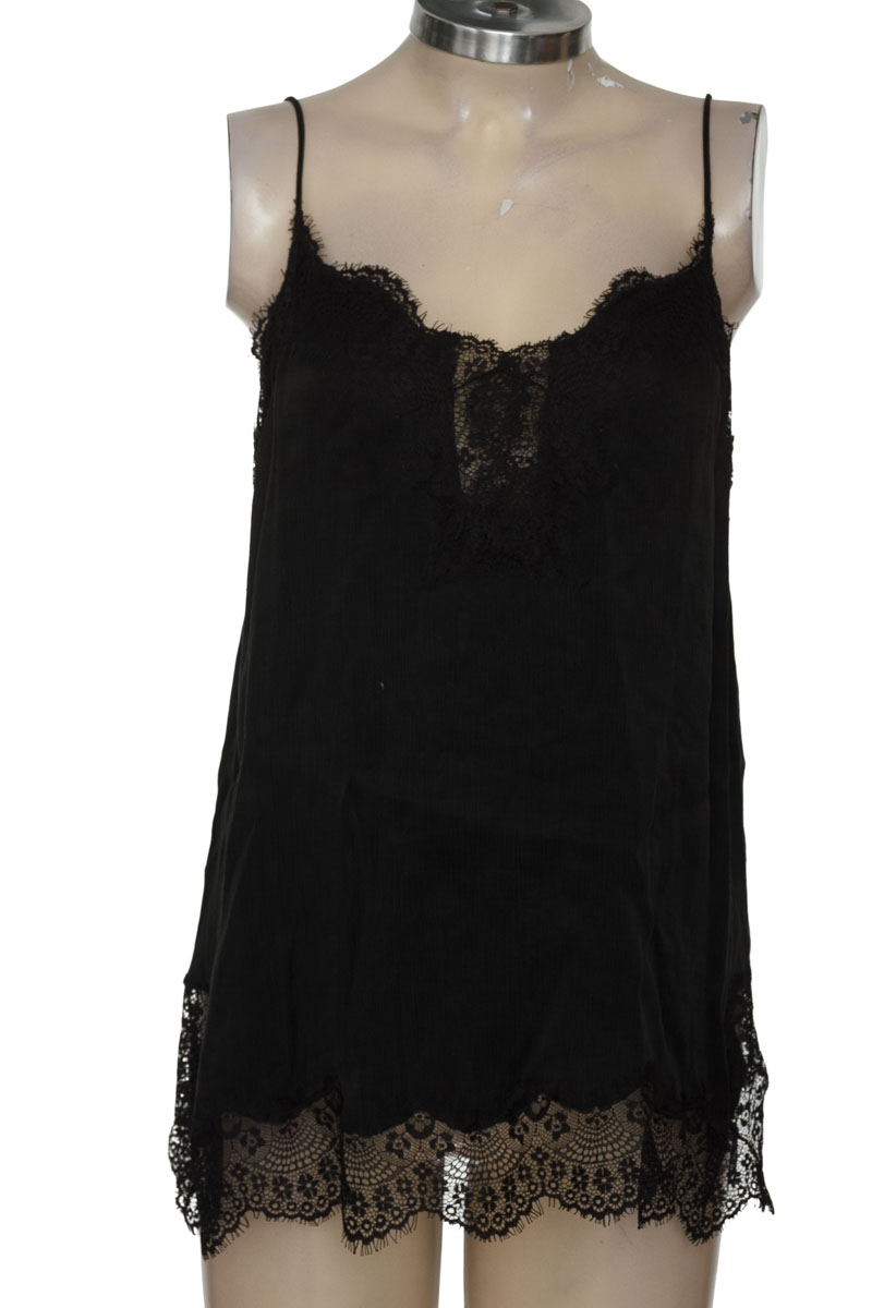 Top / Camiseta color Negro - Zara