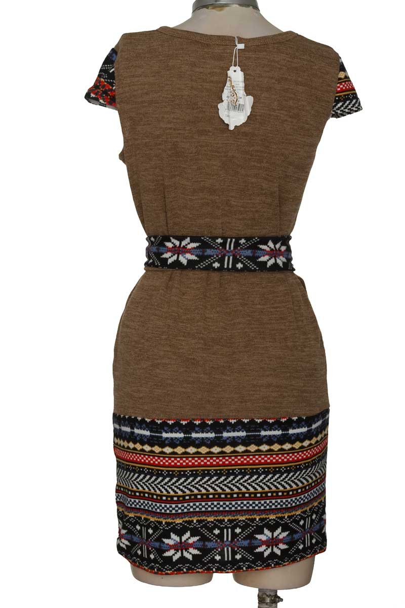 Vestido / Enterizo color Beige - L&T