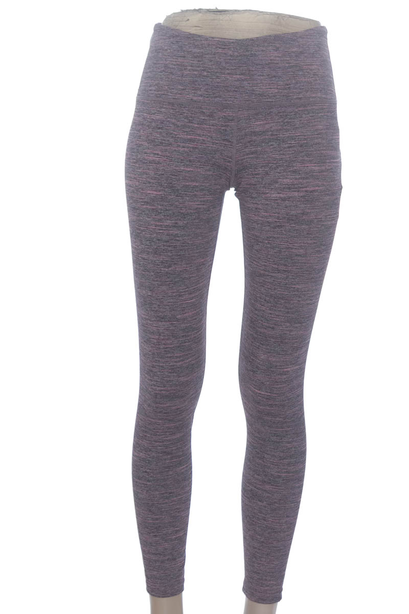 Ropa Deportiva / Salida de Baño color Lila - Tuff Athletics
