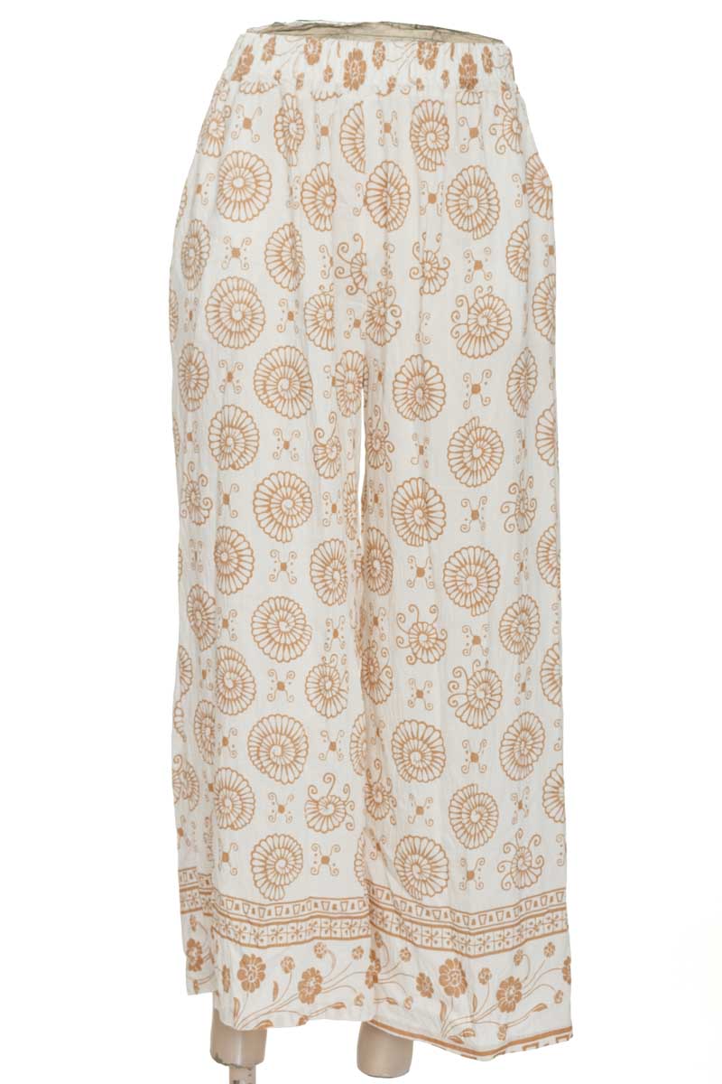 Pantalones color Beige - Closeando