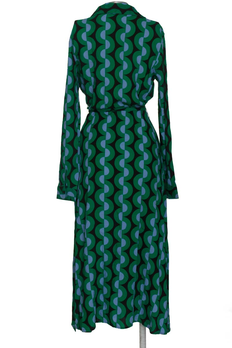 Vestido / Enterizo color Verde - Stradivarius