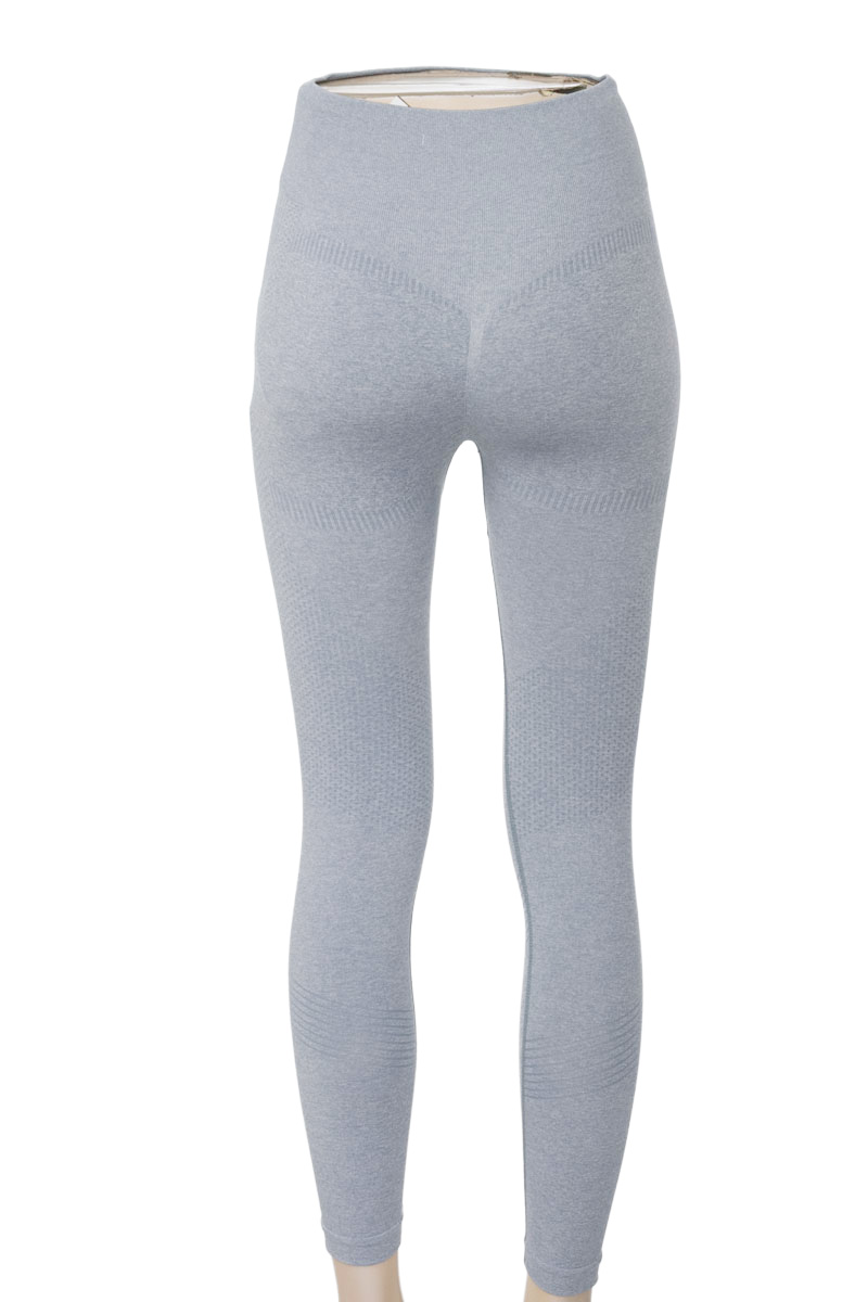 Ropa Deportiva / Salida de Baño color Azul - Closeando