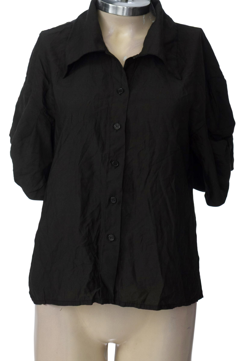 Blusa color Negro - Closeando